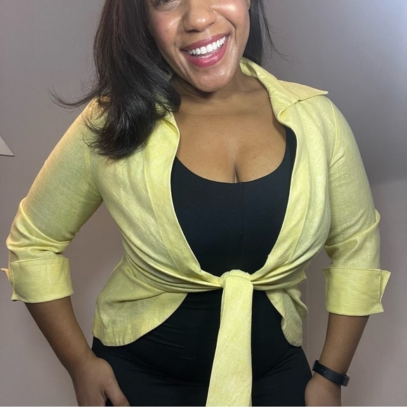 Vintage Butter Yellow Linen Cropped Blazer | Pastel Coastal Chic Retro Jacket - Picture 3 of 14